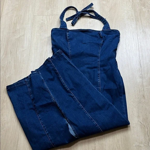 New Reformation Jeans Evita Denim Midi
Dress in Vermillion Color, SIZE 12 - Picture 7 of 8